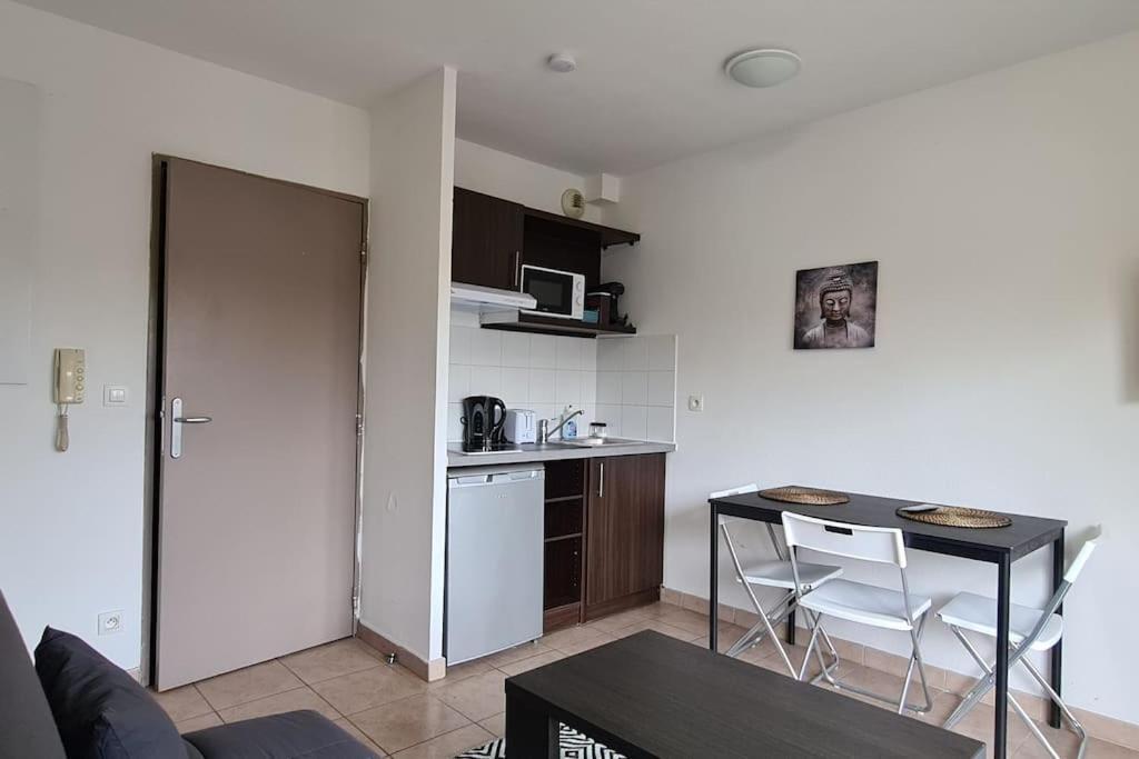 B210 Appartement Disneyland Paris Parking Et Wifi Montevrain Exterior photo